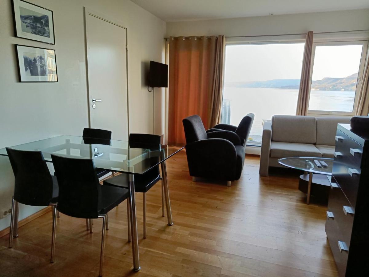 Smaken Av Ryfylke Event As Overnatting, Bygningen Drives Ikke Som Hotell Hjelmeland Exterior photo
